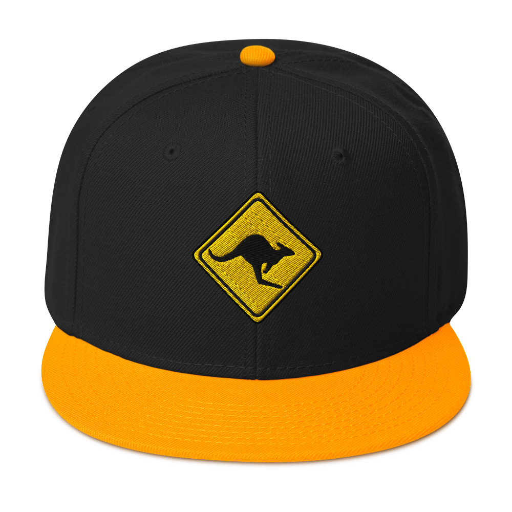 snapback-gold-black-black-front-6891185569b7d.jpg