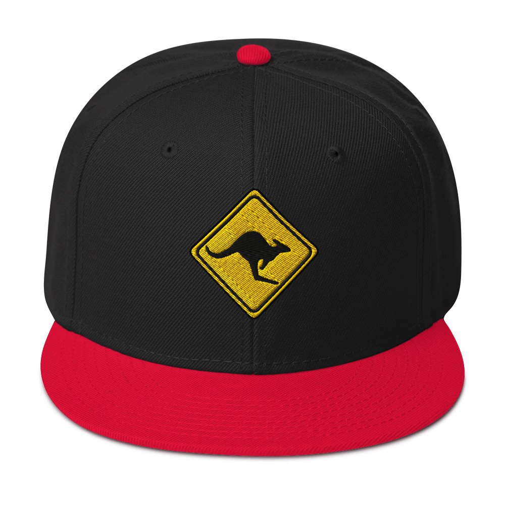 snapback-red-black-black-front-6891185568dcd.jpg