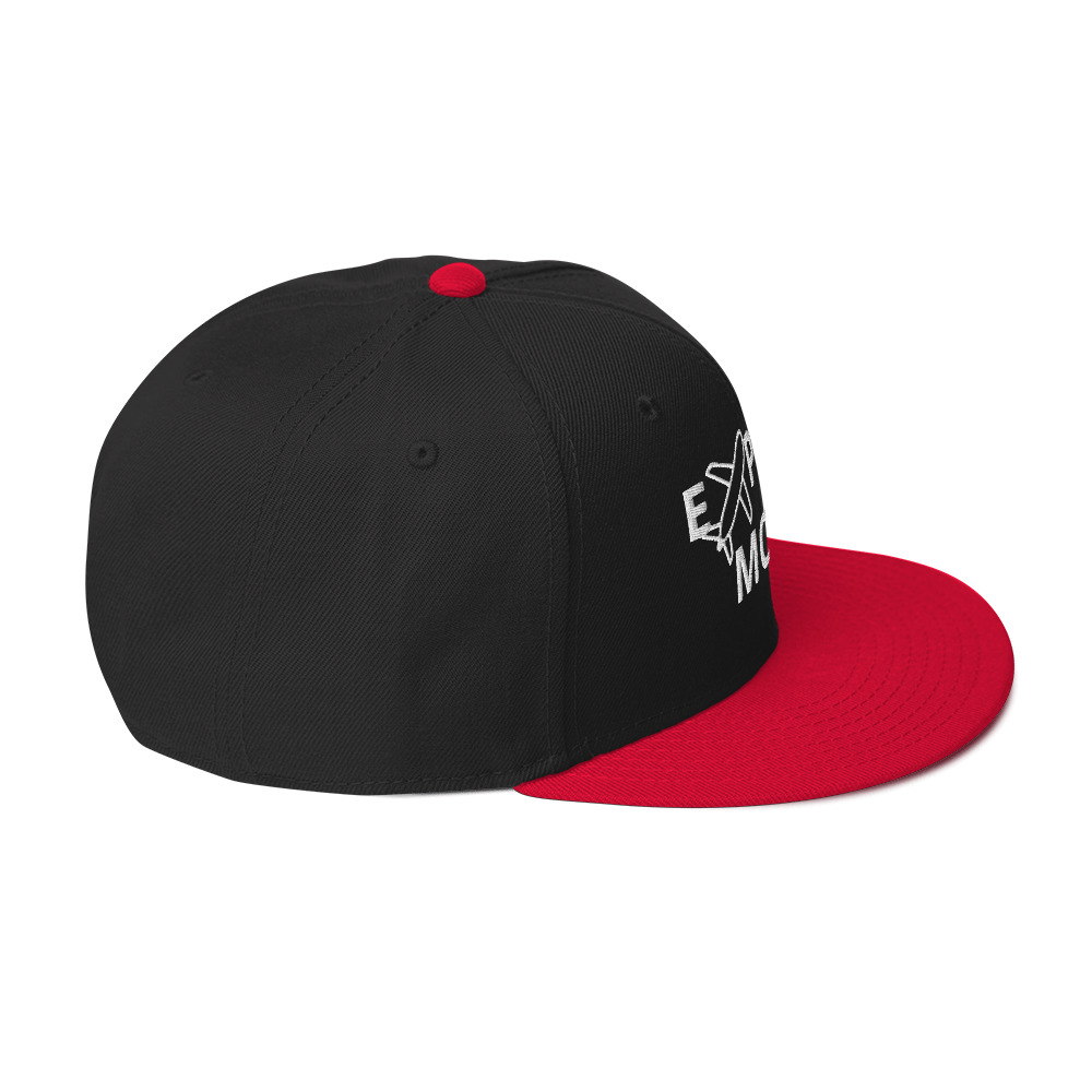 snapback-red-black-black-right-side-689112a3db524.jpg